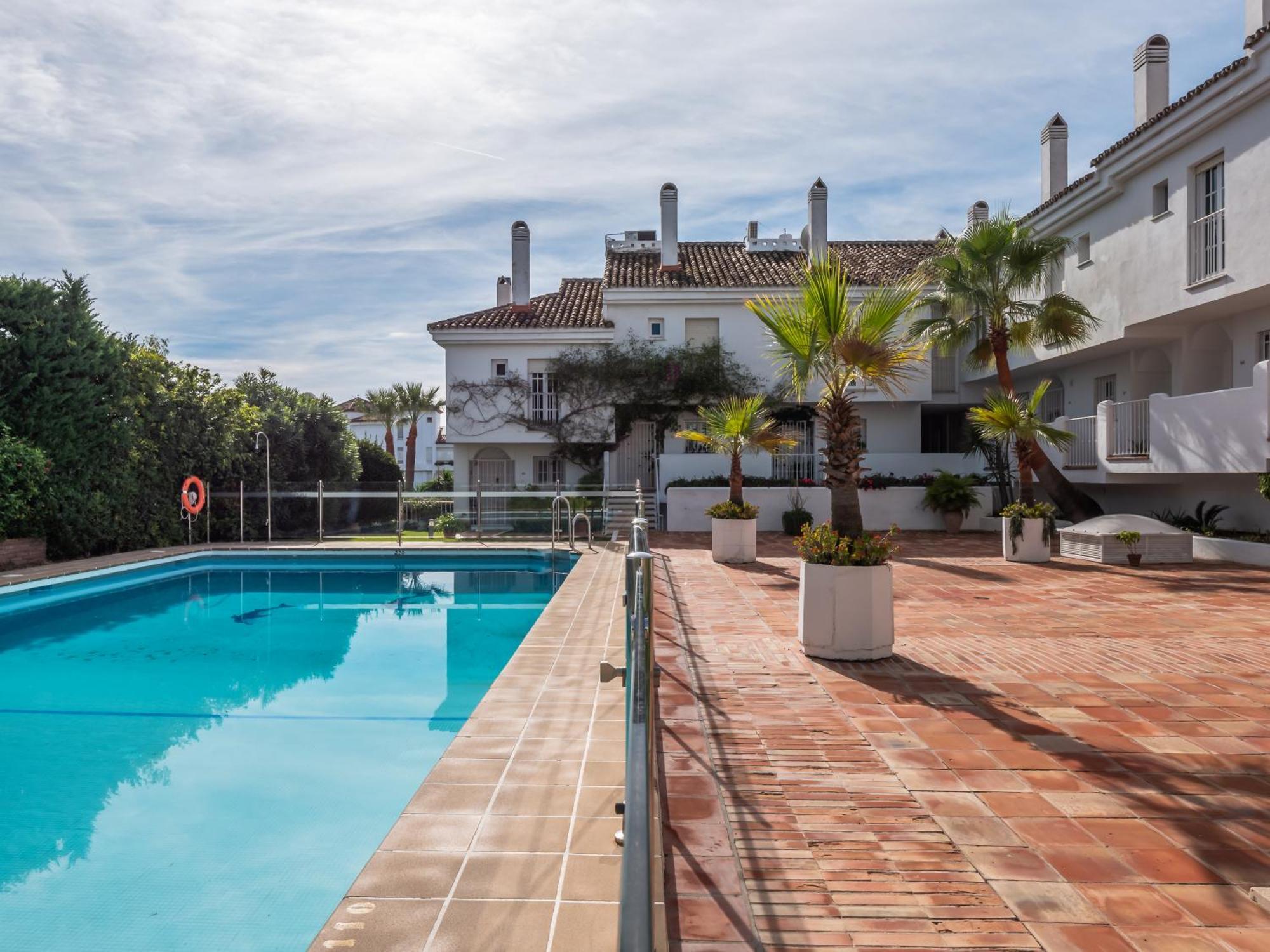 3 Bdrm Stylish Apt W Pool In Puerto Banus Μαρμπέλλα Εξωτερικό φωτογραφία