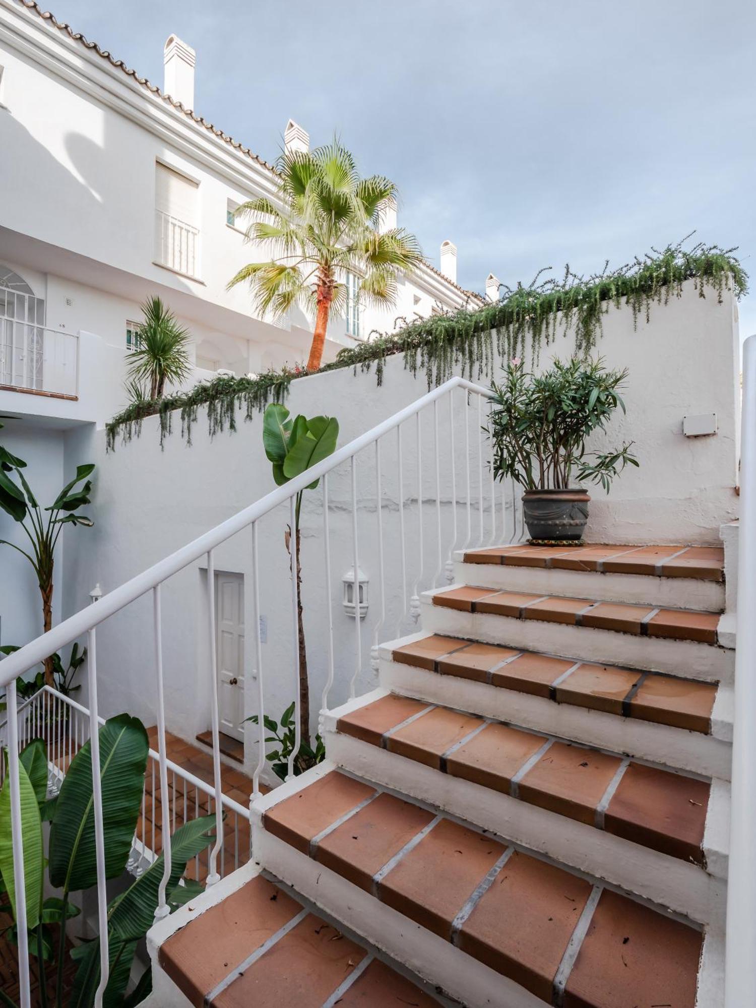 3 Bdrm Stylish Apt W Pool In Puerto Banus Μαρμπέλλα Εξωτερικό φωτογραφία